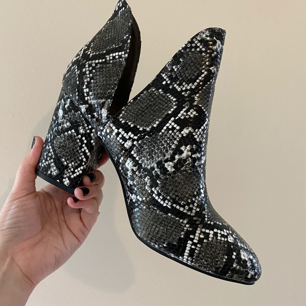 Snake boots size 11